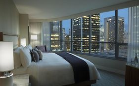Vancouver Marriott Pinnacle Downtown Hotel